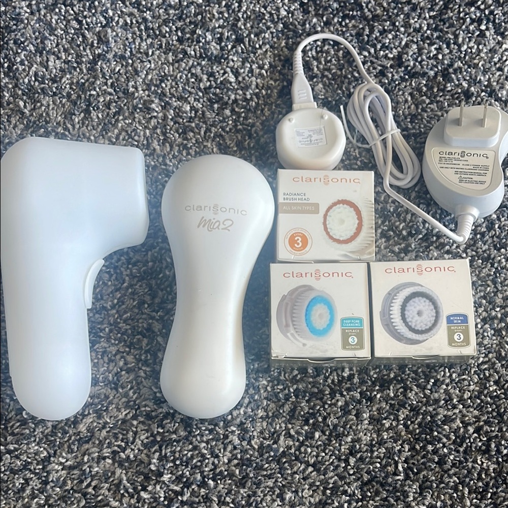 Clarisonic Mia 2 Facial Cleansing Brush Set